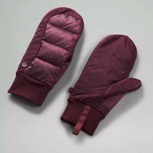 Lululemon Down for It All Mittens